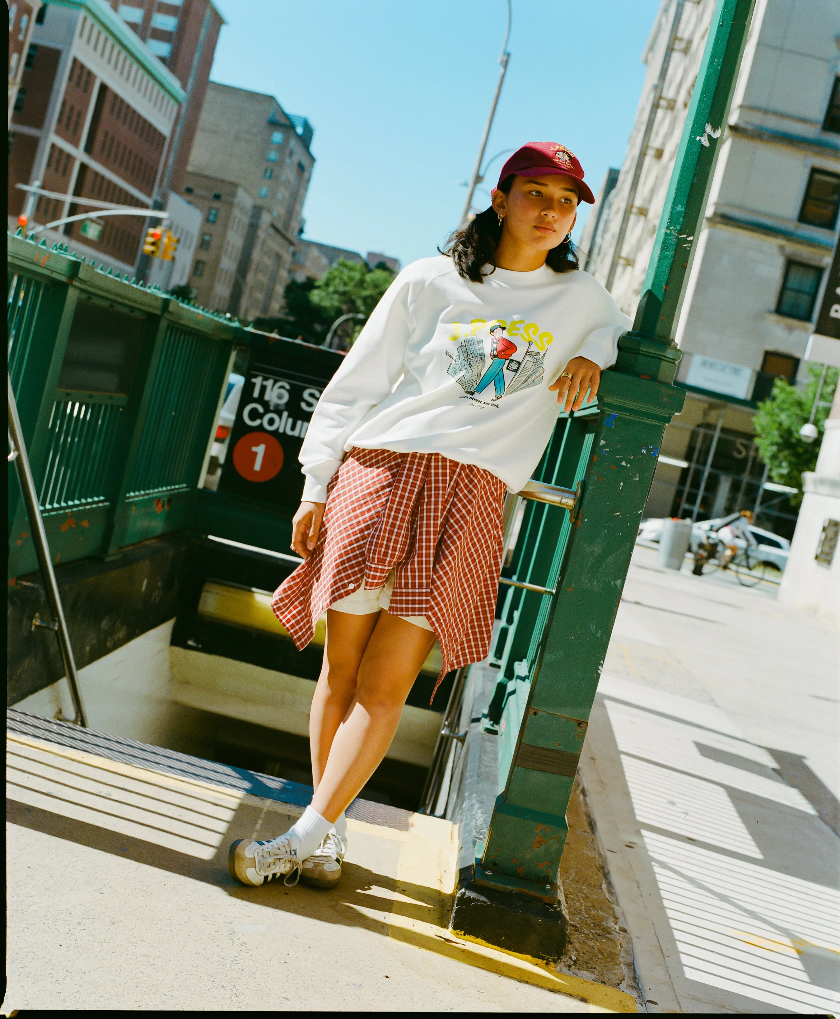 AARON CHANG CITY "IVY BOY" SWEATSHIRT - WHITE