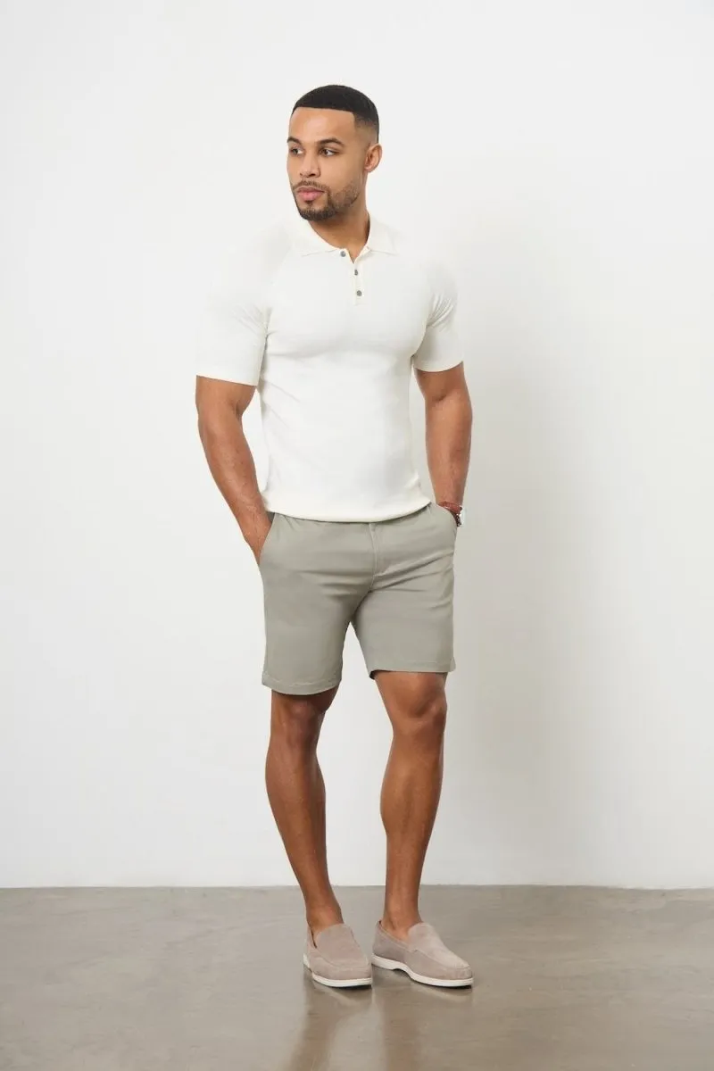 Athletic Fit Chino Shorts 7" in Soft Khaki
