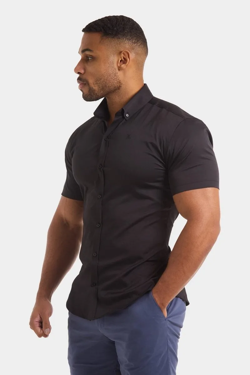 Athletic Fit Short Sleeve Signature Shirt in Black