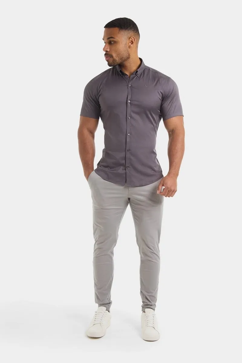 Athletic Fit Short Sleeve Signature Shirt in Grey