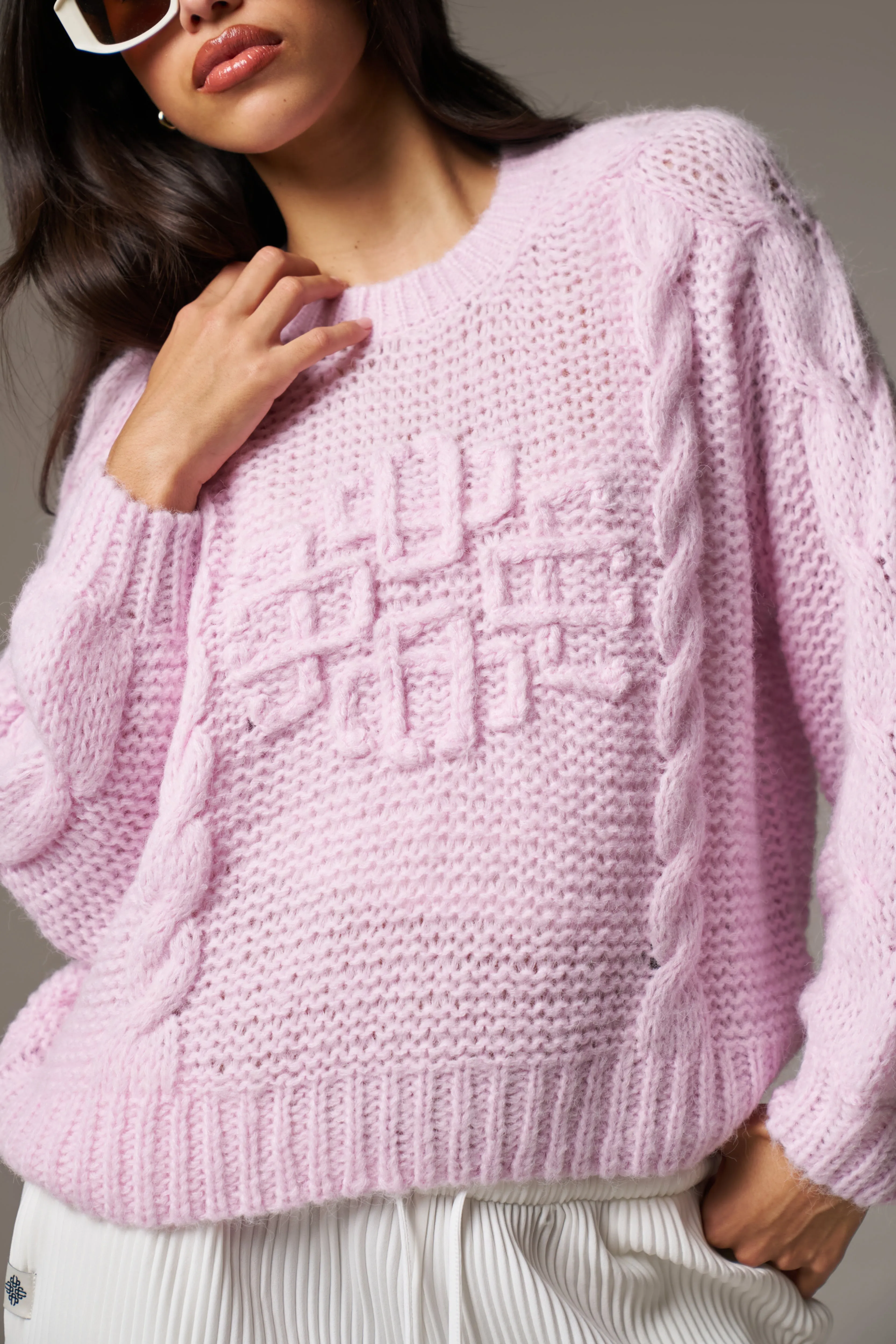 EMBLEM PLAITED OVERSIZED KNIT JUMPER - PINK