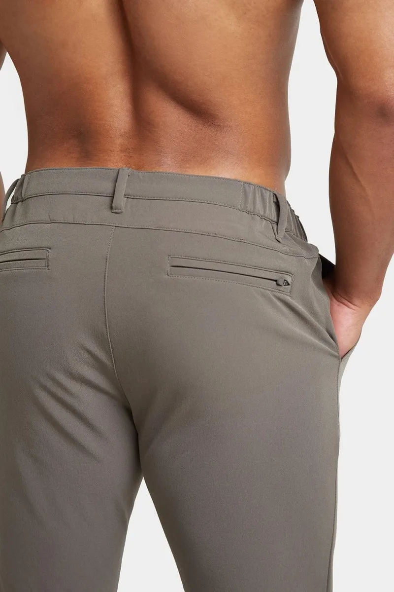 Everyday Tech Pants in Olive