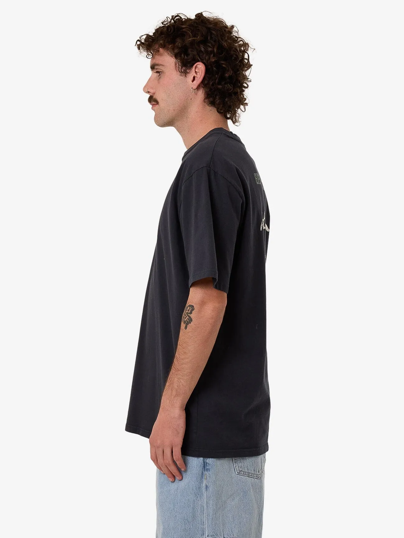 Searchers Oversize Fit Tee - Twilight Black