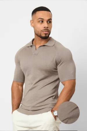 Textured Open Collar Knitted Polo Shirt in Mole