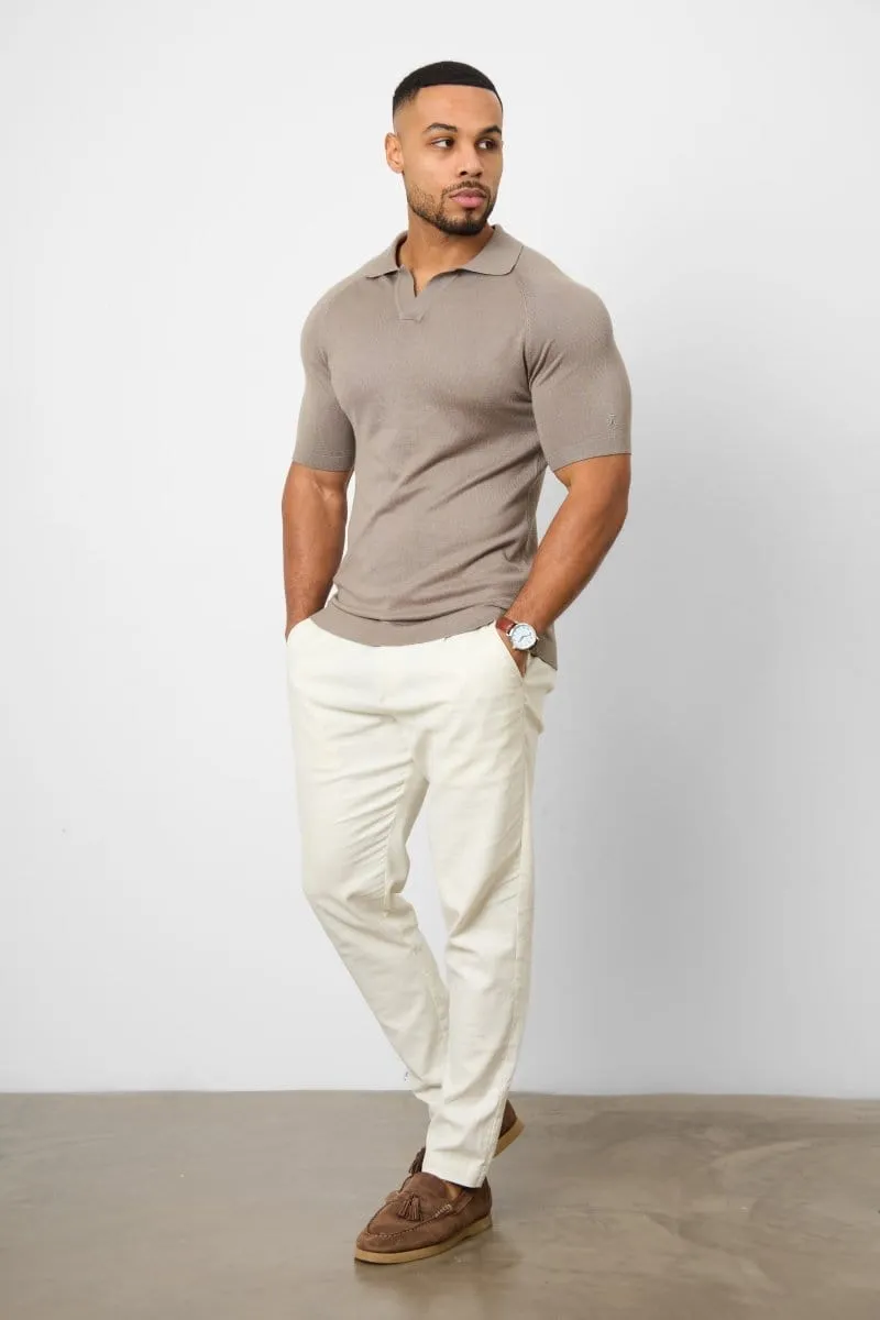 Textured Open Collar Knitted Polo Shirt in Mole