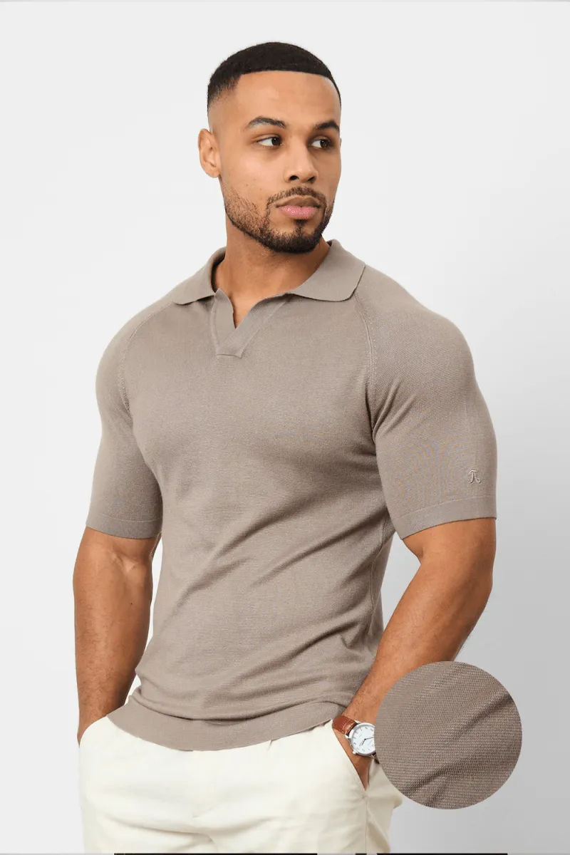 Textured Open Collar Knitted Polo Shirt in Mole